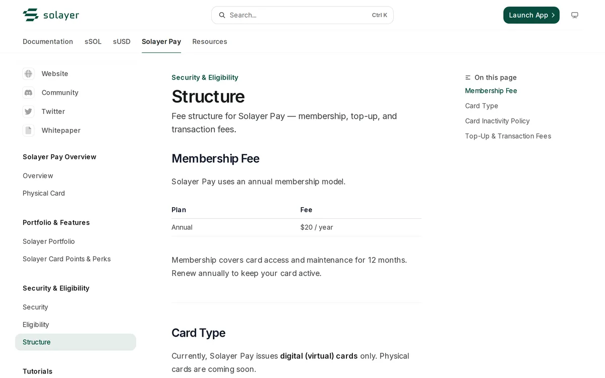 Solayer Docs の「Fees」。Membership が年 20 ドルで、12 か月のカード利用と維持をまかなうと書かれている